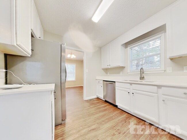 Building Photo - 69 Gray Ghost St