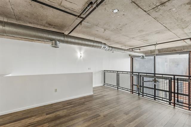 Building Photo - 3110 Thomas Ave