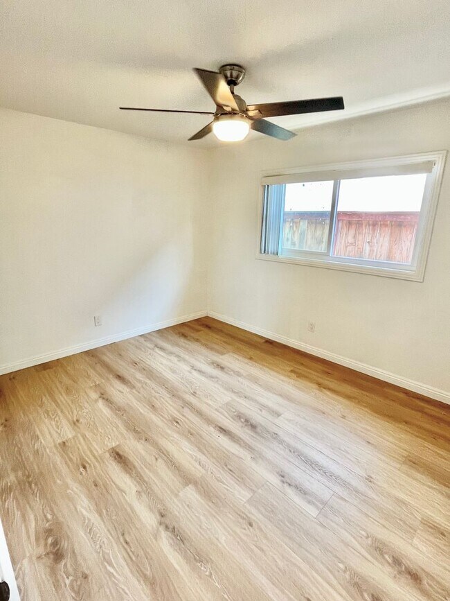 Building Photo - 4141 Wilson Ave
