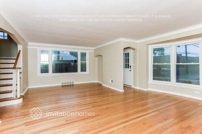 Building Photo - 9514 S Bell Ave