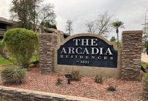 Building Photo - 3825 E Camelback Rd