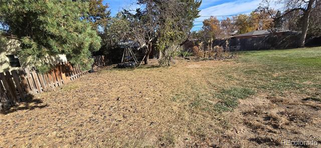 Building Photo - 2604 50th Ave