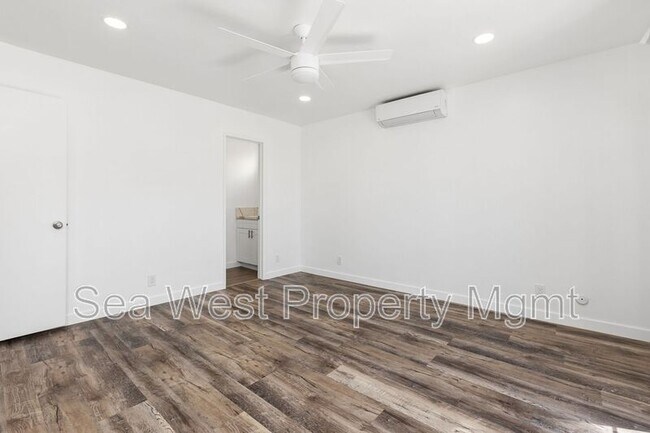 Building Photo - 889 Bracero Rd