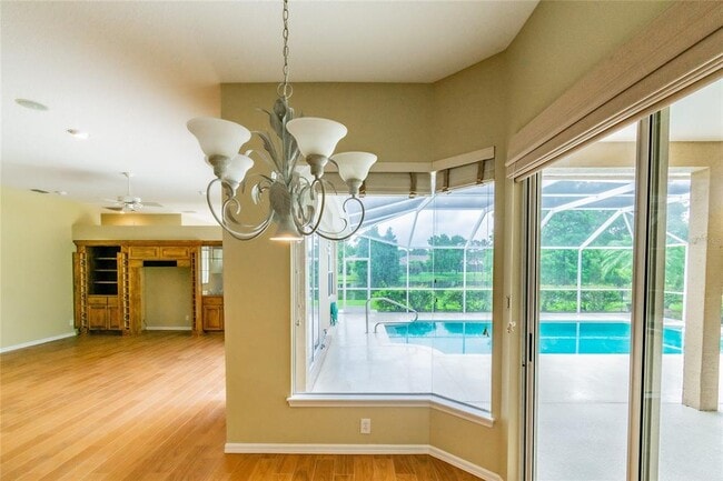 Building Photo - 10559 Greencrest Dr