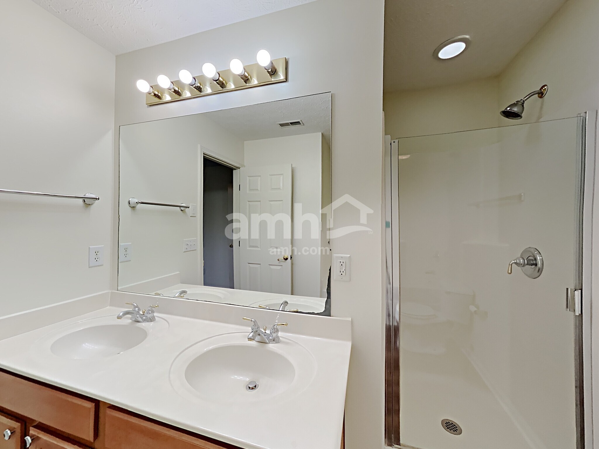 Building Photo - 3521 Chandler Cove Way