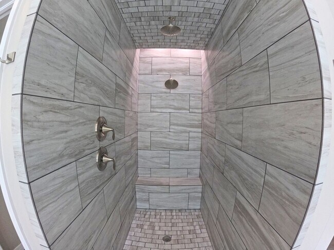 Building Photo - 3729 Santa Clarita Ave