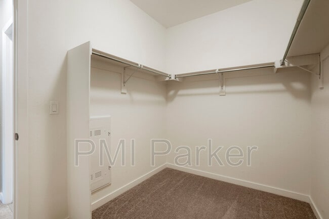 Building Photo - 9185 Wilde Ln