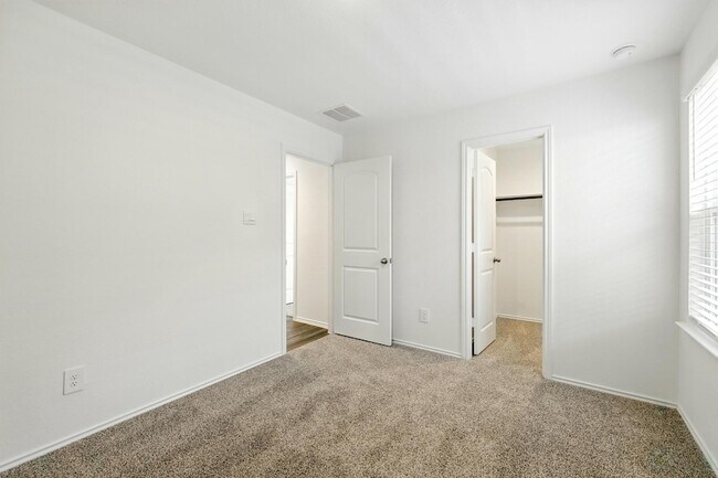 Building Photo - 40518 Crisp Beech St
