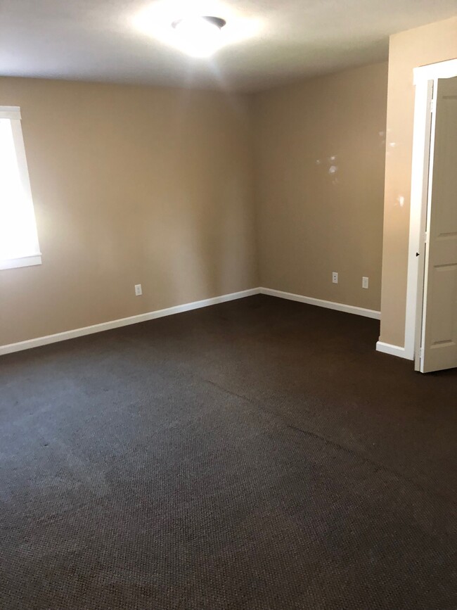 Upstairs Back Bedroom - 530 W 5th St