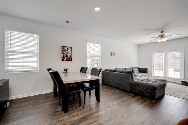 Building Photo - 5132 Captain Dr