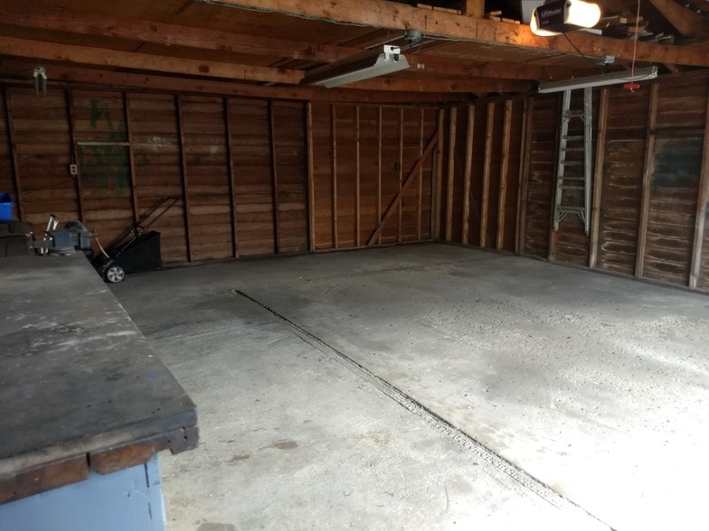 Building Photo - 60 Canfield Dr