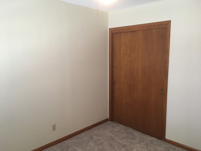 Building Photo - 601 Hood St