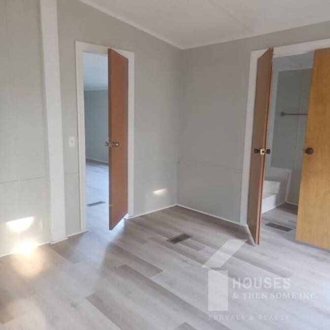 Building Photo - 1418 Anderson Ridge Rd