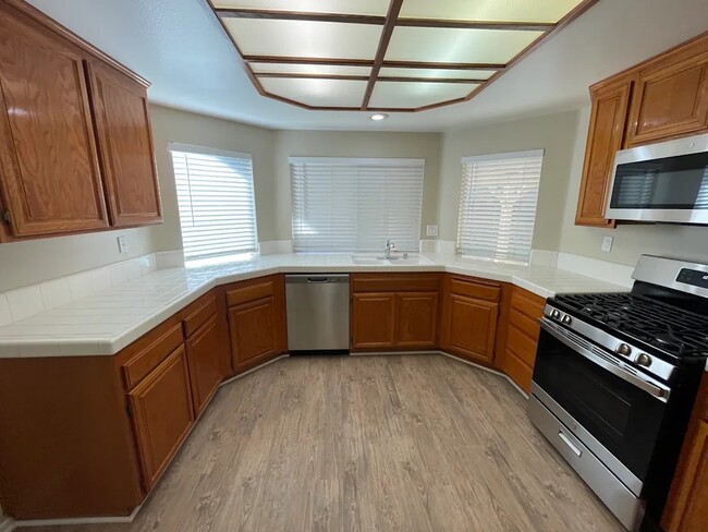 Building Photo - 41232 Crispi Ln