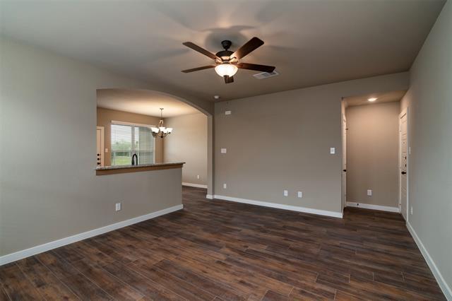 Building Photo - 604 Harvest Moon Dr