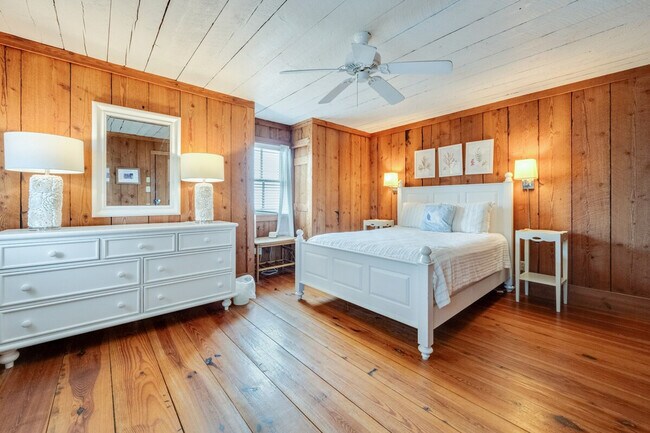 Building Photo - 911 Debordieu Blvd