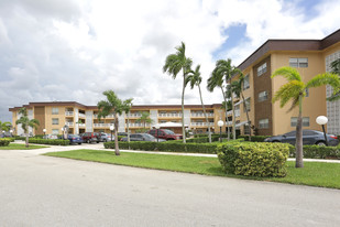 Building Photo - 555 S Luna Ct