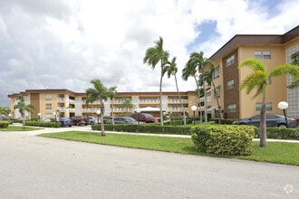 Building Photo - Lomar Apartments