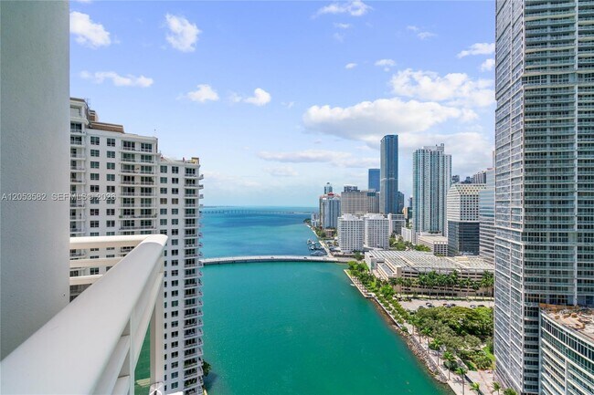 Building Photo - 901 Brickell Key Blvd