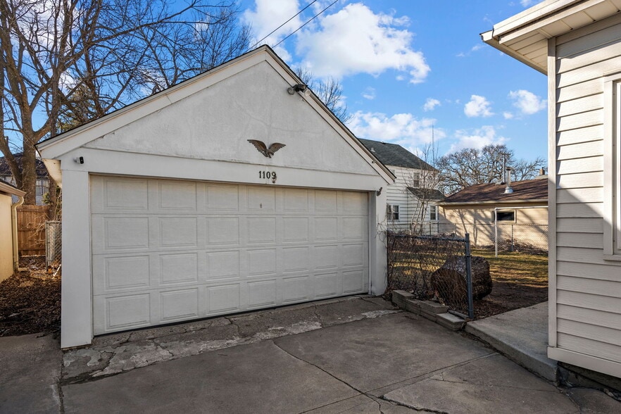 Building Photo - 1109 3rd St NW