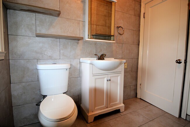 Bathroom - 2306 Pacheco St