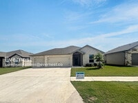 Building Photo - 8507 Glade Dr