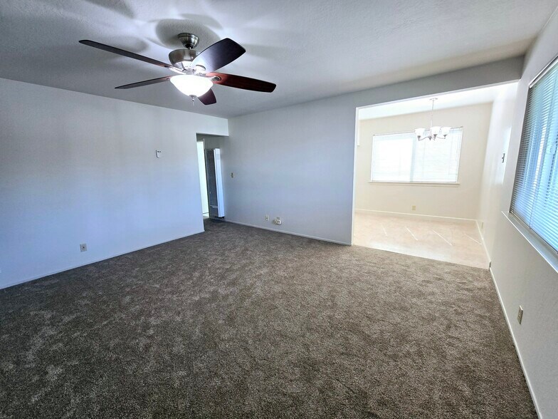 Living Room looking to Kitchen - 5744 Via Monte Dr