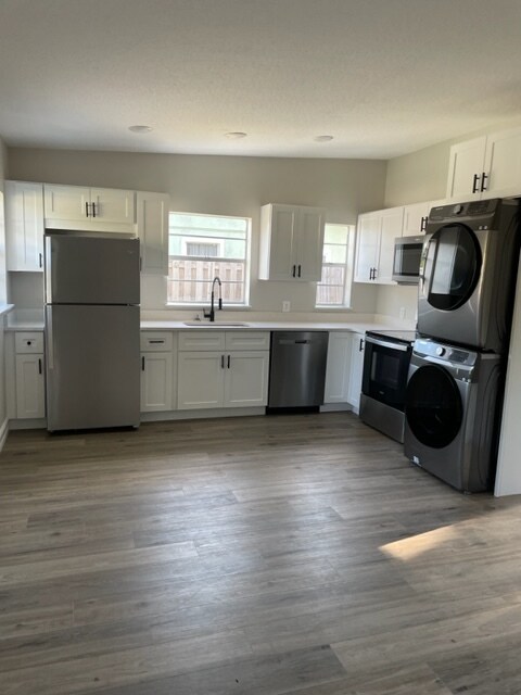 Primary Photo - 120-120 Stephenson Dr