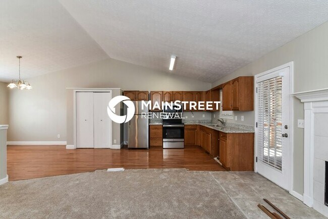 Building Photo - 3 Bedroom Pet-Friendly Home in Flowery Branch, GA with Main Street Renewal