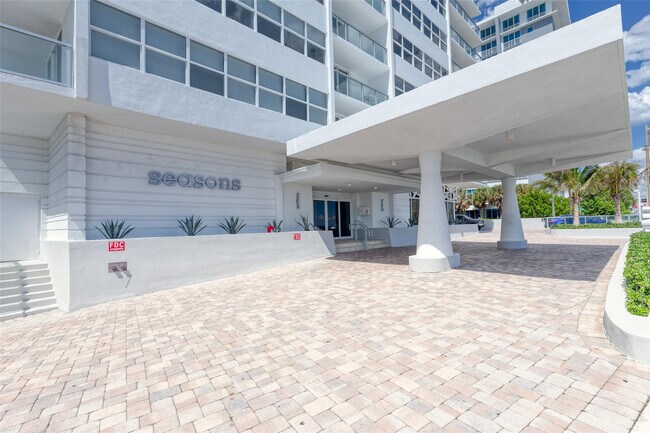 Building Photo - 209 N Fort Lauderdale Beach Blvd