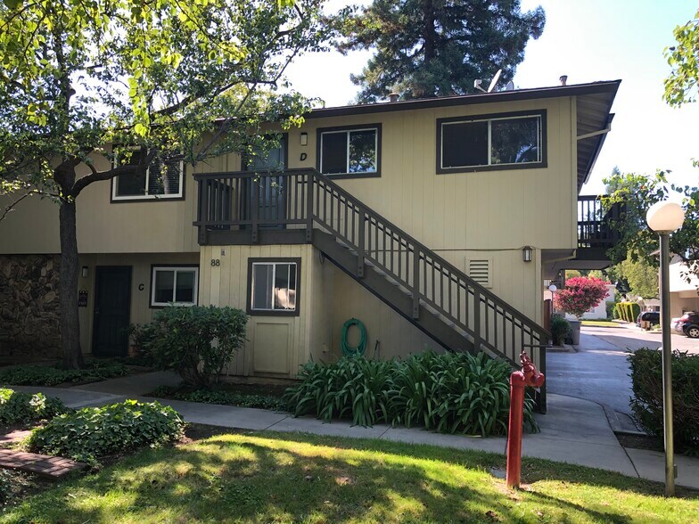 Independent End Unit, Private laundry underneath stairs - 88 Flynn Ave