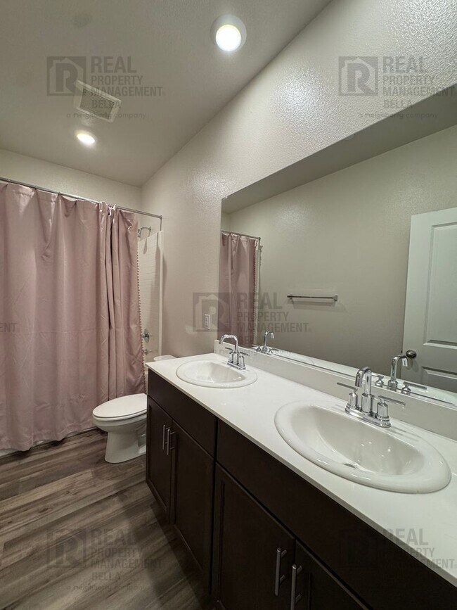 Building Photo - Gorgeous Menifee Pool Home with Downstairs...