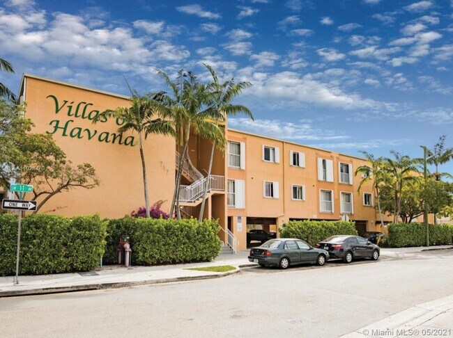 Primary Photo - 717 SW 11th Ave