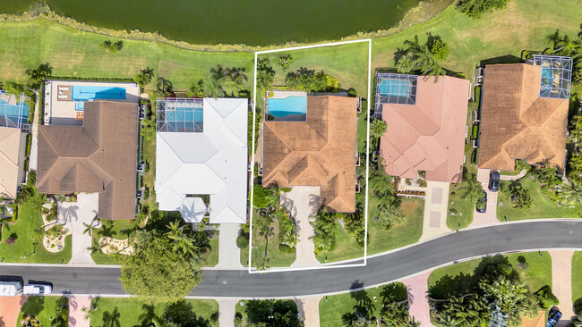 Building Photo - 71 Cayman Pl