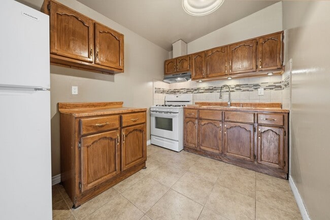 Building Photo - HOUSE FOR RENT IN EL CENTRO