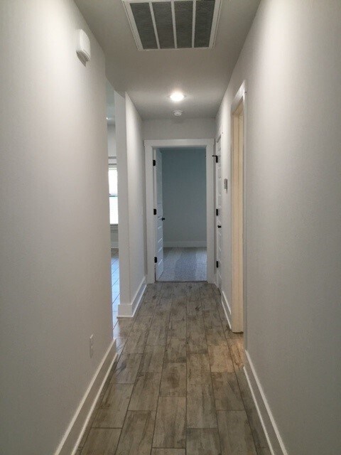 Building Photo - 231 Palm St