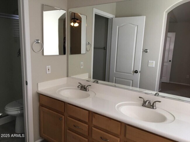 Building Photo - 2503 W White Feather Ln