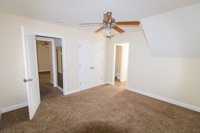 Building Photo - 8100 Burkhalter Rd