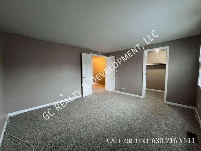 Building Photo - *** 2 FREE WEEKS OF RENT / 2 BDRM - 1 BTH ...