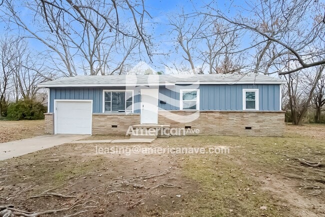 Building Photo - 5215 N Johnstown Ave