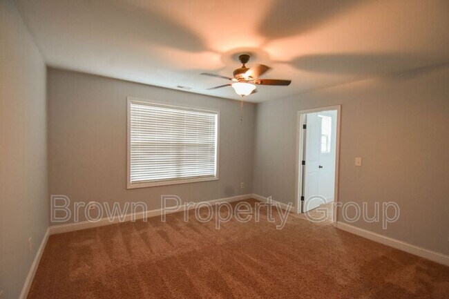 Building Photo - 1004 Liberty Ln