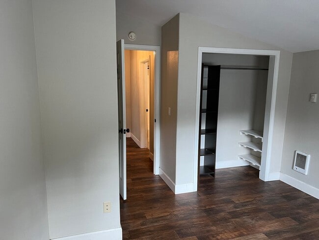 Building Photo - Updated 3 bedroom 1 bathroom house in Thur...