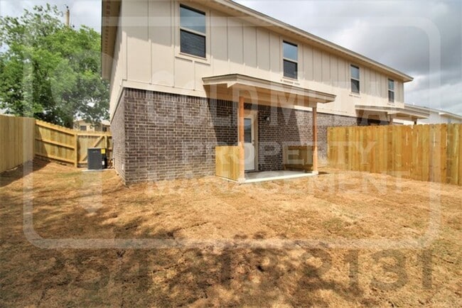 Building Photo - 516 Raymond St