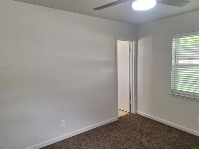 Building Photo - 209 Heather Dr