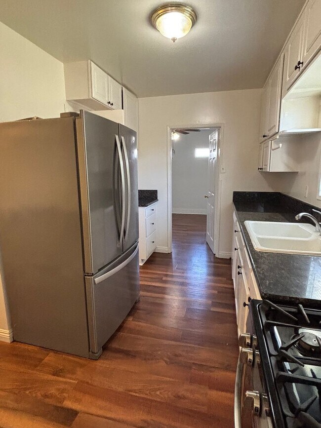 Building Photo - Bright & Spacious 2-Bedroom Home with Private Patio in San Pedro