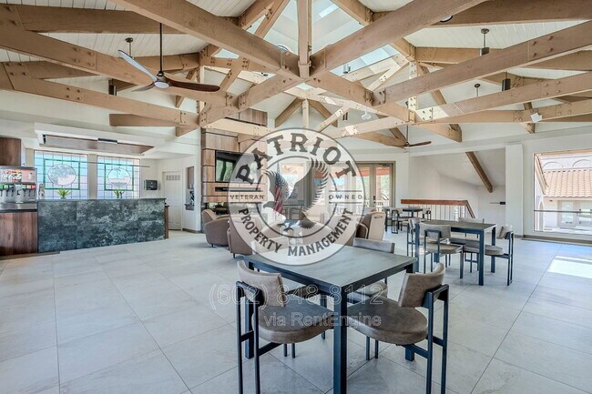 Building Photo - 9708 E Vía Linda