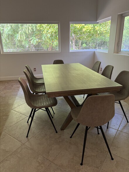 Building Photo - 1314 Brooke Gln