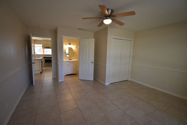 Building Photo - Coming Soon! 3 Bedroom Home On Lake Tyler!