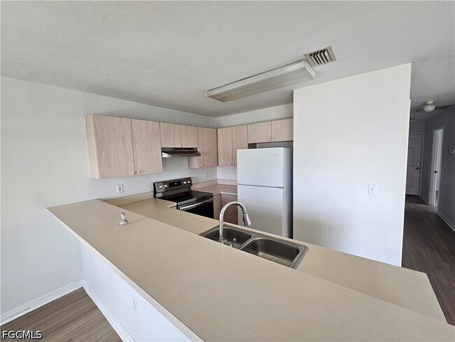 Building Photo - 5337 Glenlivet Rd