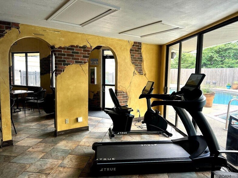 Building Photo - 2045 N 3rd St